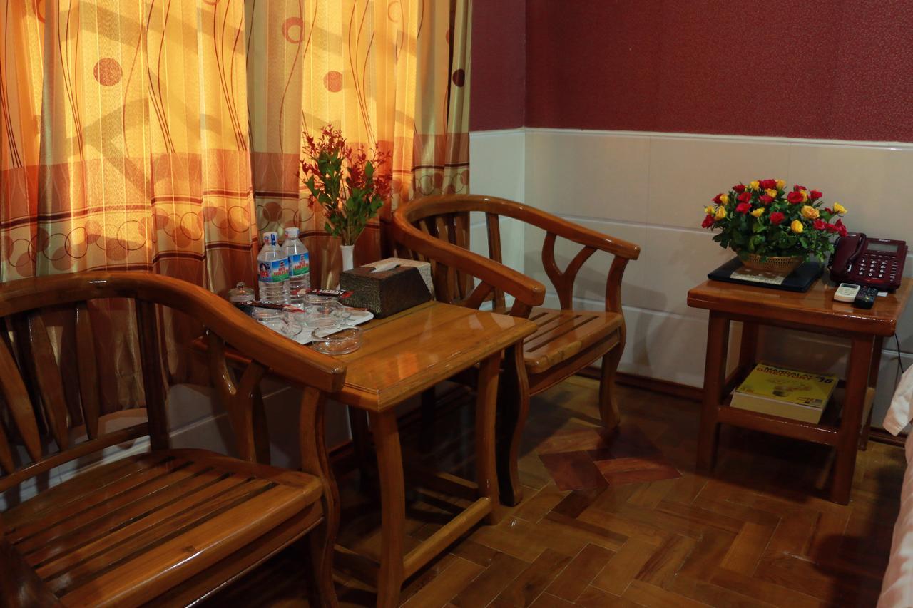 Hotel Shwe Pyi Tan Mandalaj Kültér fotó