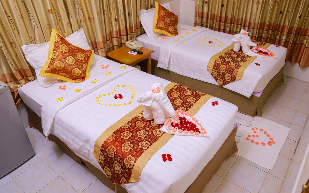 Hotel Shwe Pyi Tan Mandalaj Kültér fotó
