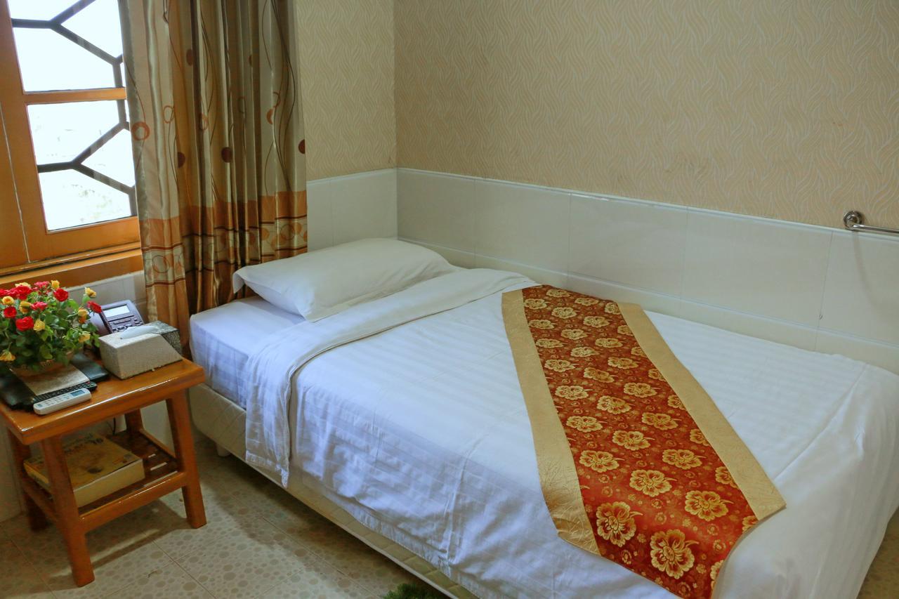 Hotel Shwe Pyi Tan Mandalaj Kültér fotó