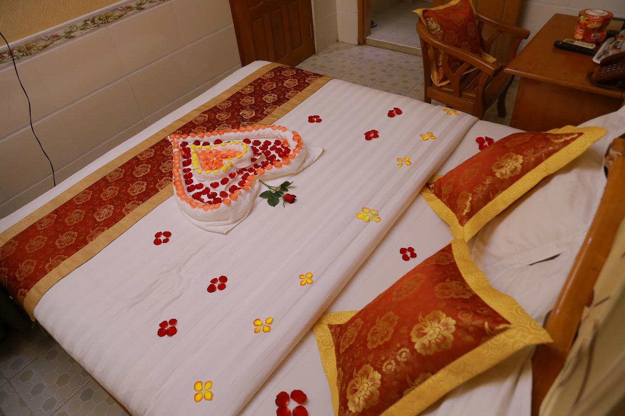 Hotel Shwe Pyi Tan Mandalaj Kültér fotó