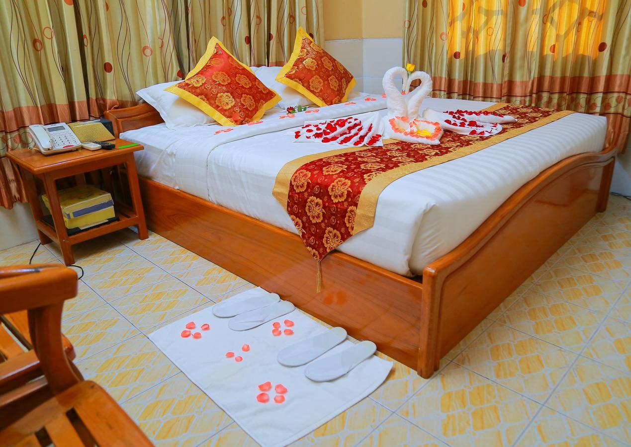 Hotel Shwe Pyi Tan Mandalaj Kültér fotó