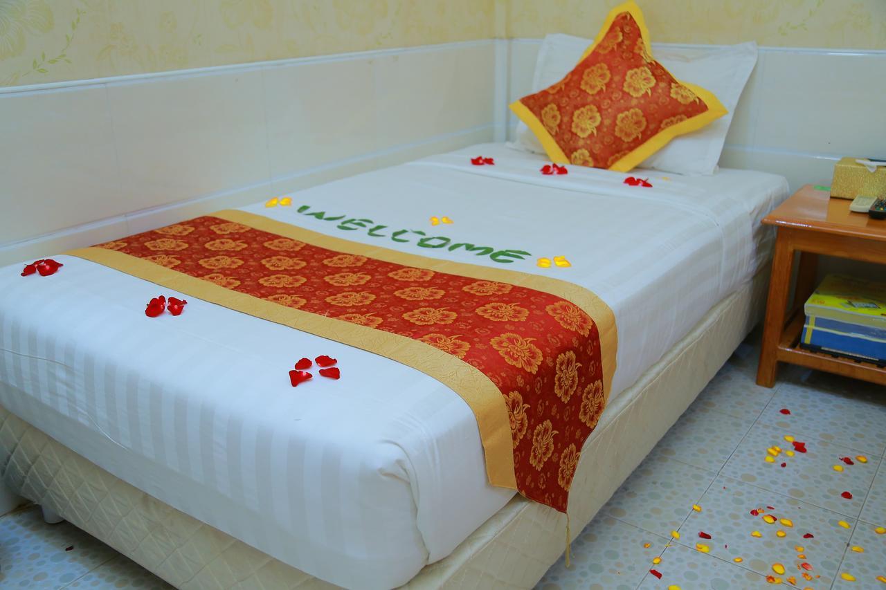 Hotel Shwe Pyi Tan Mandalaj Kültér fotó