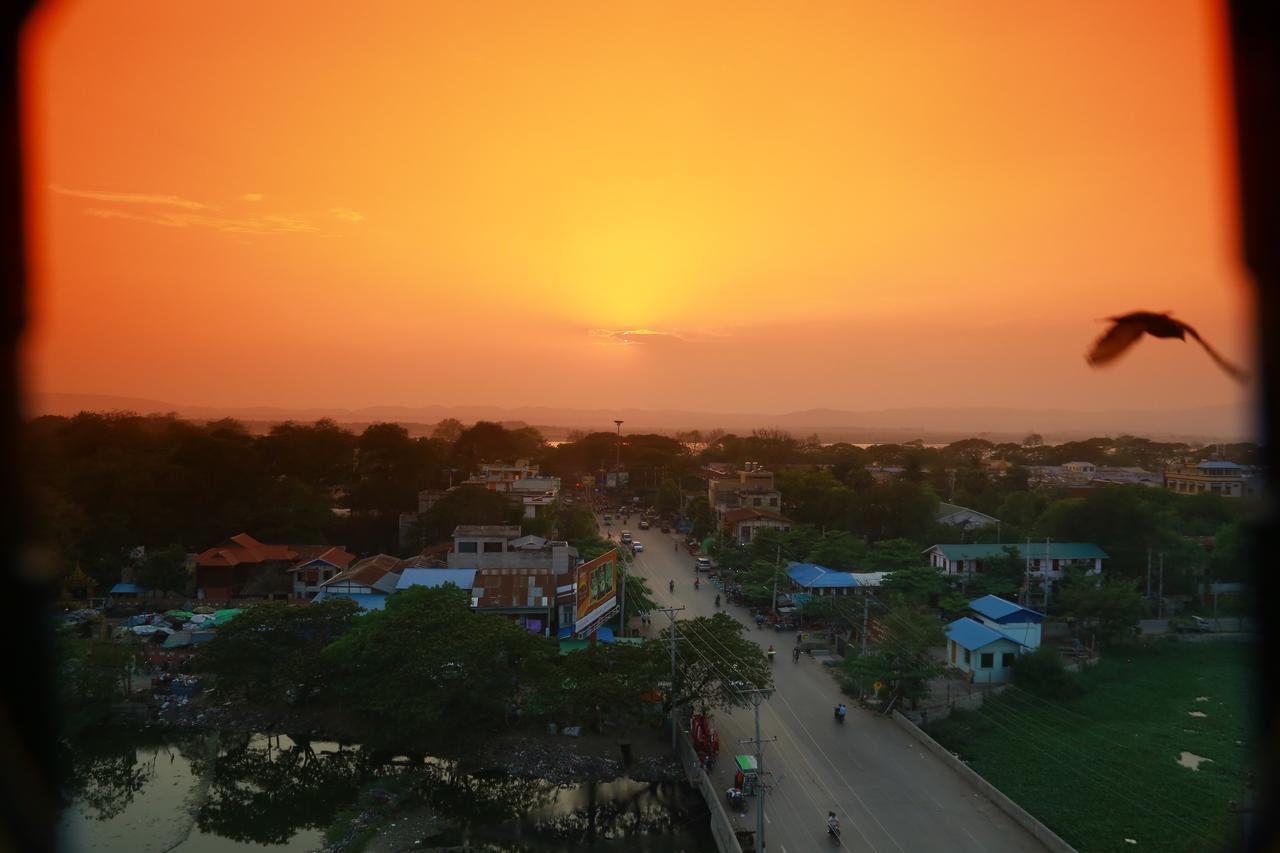 Hotel Shwe Pyi Tan Mandalaj Kültér fotó