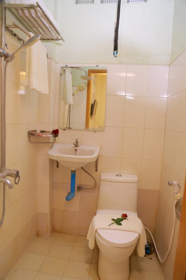 Hotel Shwe Pyi Tan Mandalaj Kültér fotó